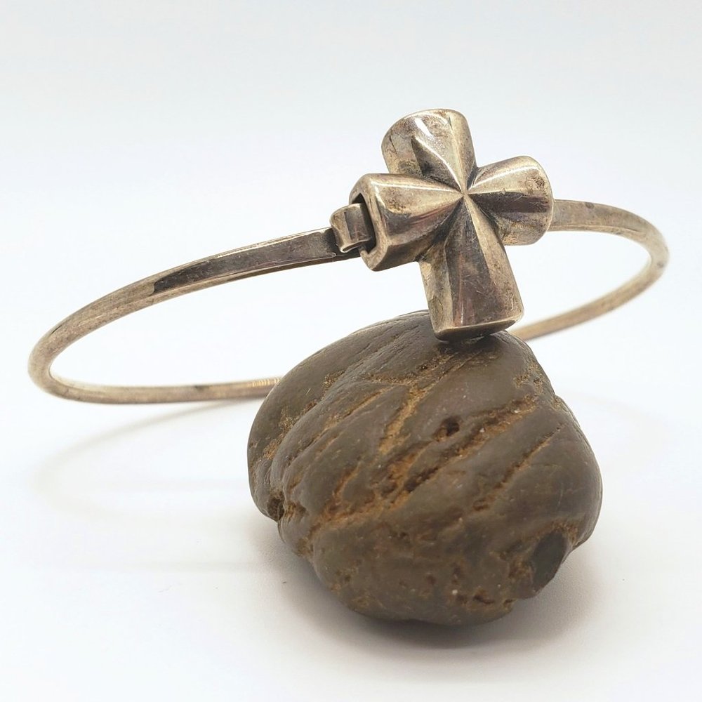 James Avery St. Teresa Cross 925 Sterling Silver Bracelet